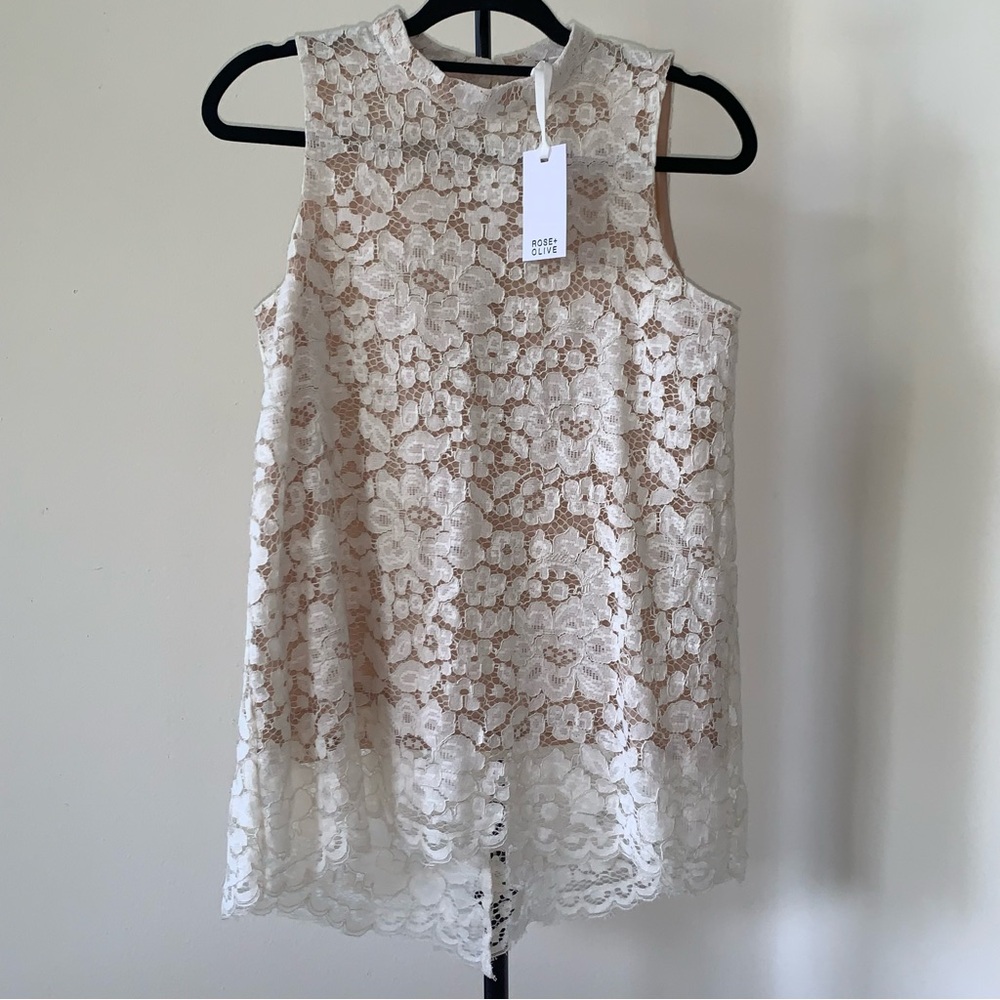 NWT Rose + Olive High to Low Sleeveless Lace Top Size Sm